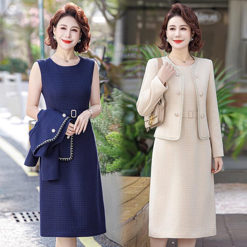 Весенний костюм-двойка 2024 года для женщин среднего возраста (40-60)