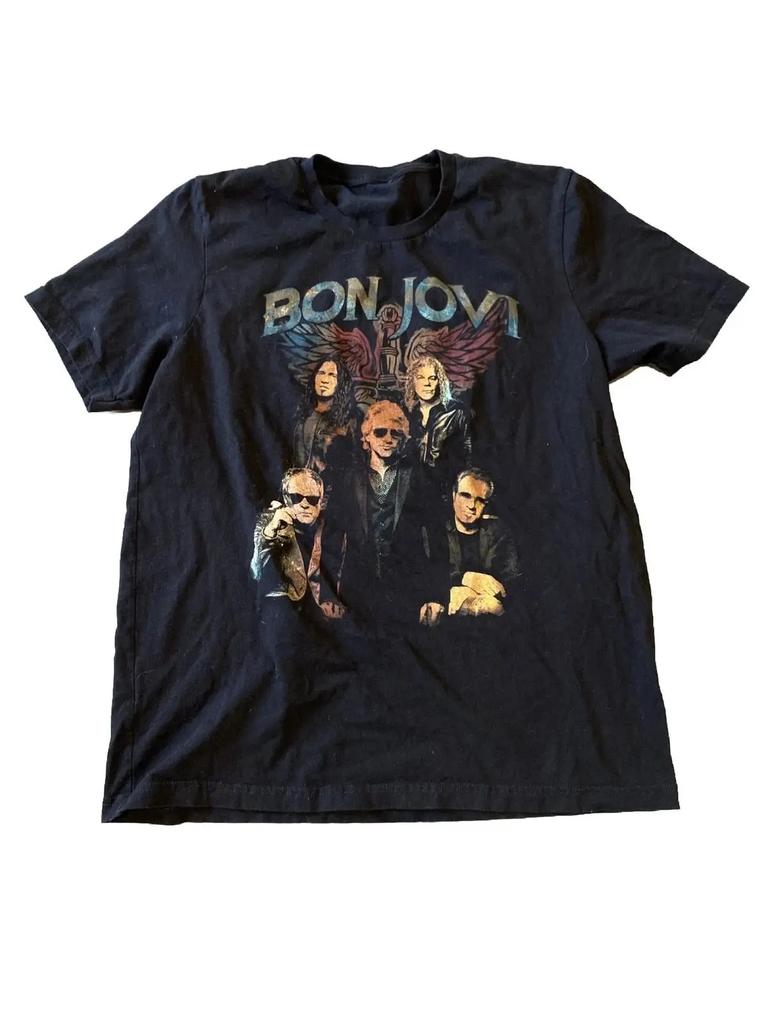 Bon Jovi "These Days" Рок-альбом 90-х Фото группы Винтажная стирка Оверсайз Уличная одежда Концертный мерч для фанатов Футболка Топ для любителей рок-музыки Коллекционеров группы
