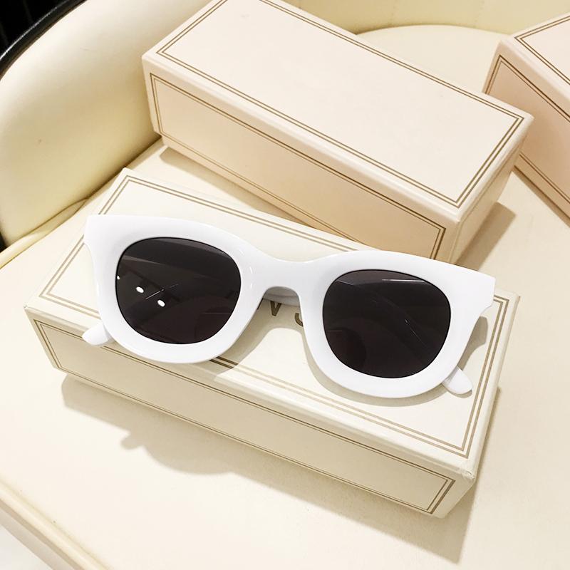Trendy Square Sunglasses Women  Brand Designer Decor Acrylic Vintage 90S Men Rectangle Sun Glasses Yellow Shade Female Uv400