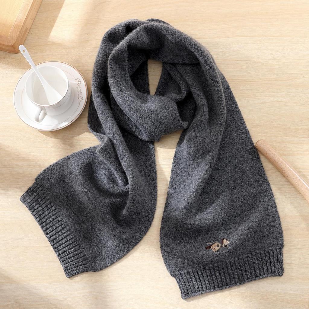 Versatile High-End Knit Scarf with Cute Puppy Embroidery for All Ages – Warm and Stylish Neck Gaiter for Autumn and Winter