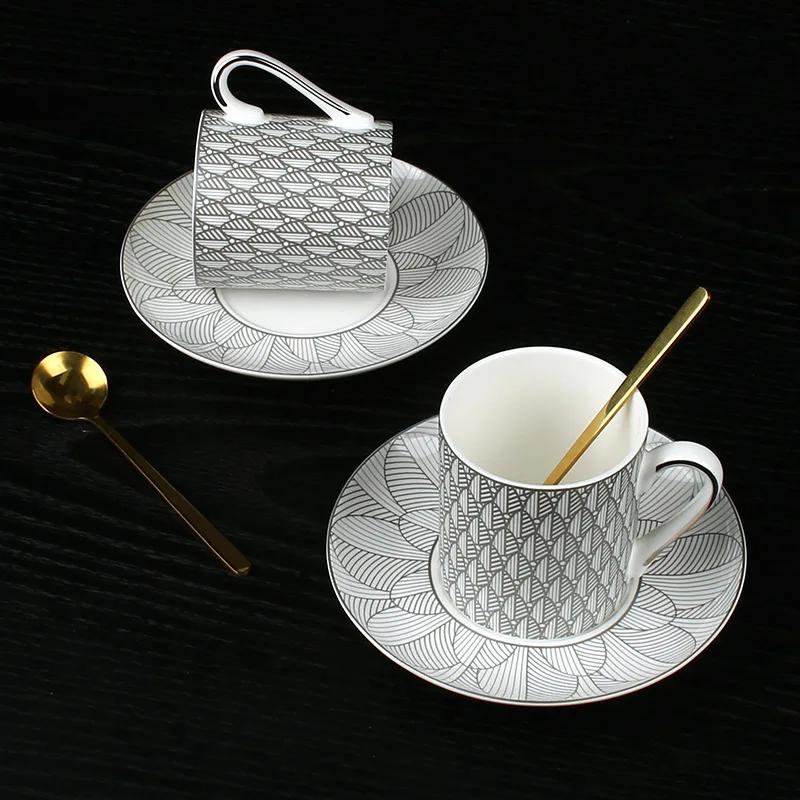 Простая и стильная керамическая чашка для кофе из костяного фарфора, элитная ресторанная чашка для послеобеденного чая, блюдце, кружка, подходит для посудомоечной машины