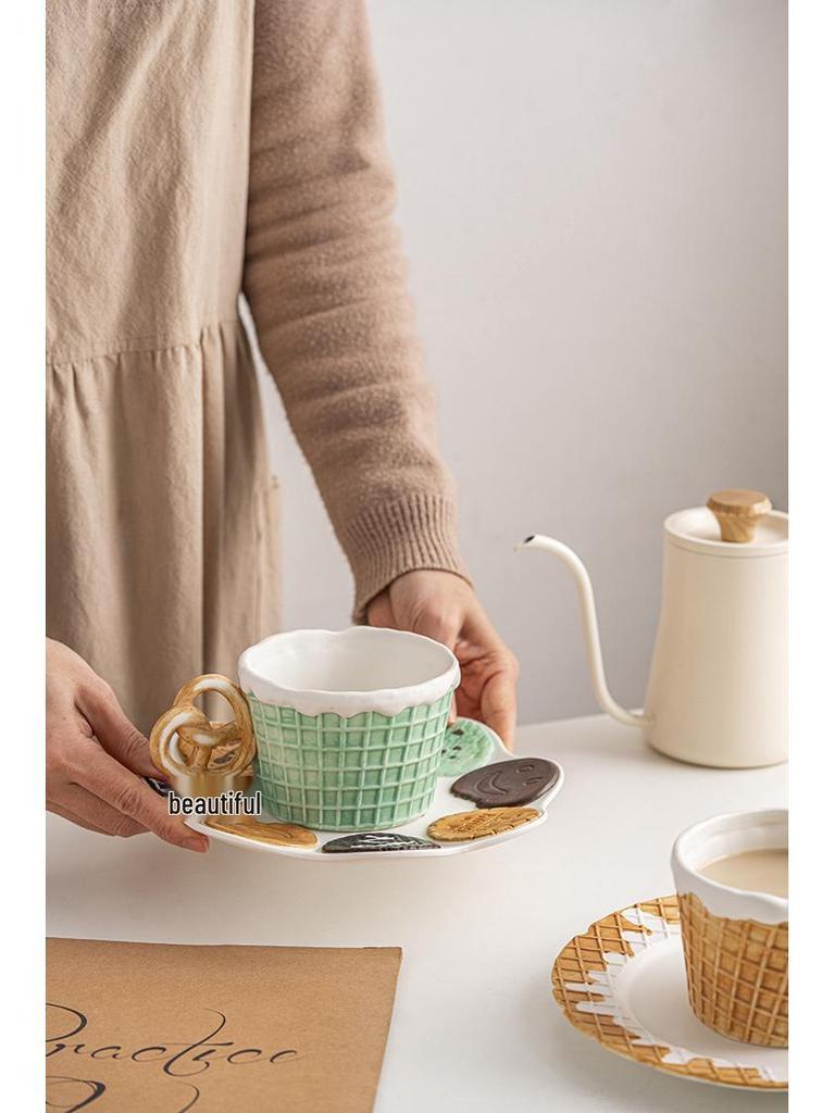 Милая керамическая кружка в корейском стиле и серия печенья Набор столовой посуды: Кофейная чашка, Завтрачные и обеденные тарелки, Десертная тарелка