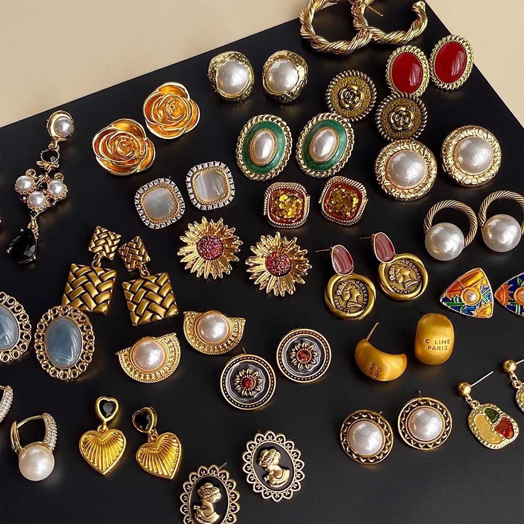 Silver Needle with Diamonds Flower Stripes Pearl Stud Earrings Medieval Vintage Retro Earrings Light Luxury Niche Earrings