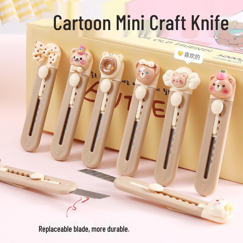 Bear Art Knife - Cute Cartoon Student Office Paper Cutter (Portable and Compact)