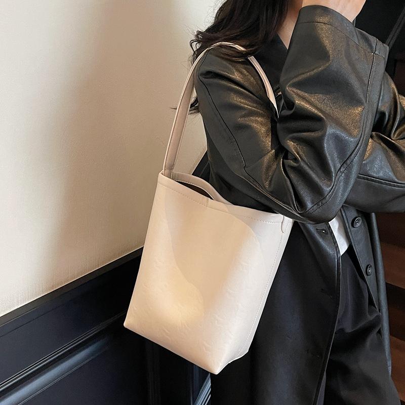 Сумка премиум-класса, нишевая, женская, осень-зима 2025, новая, ретро, универсальная, на плечо, сумка-мессенджер, повседневная и взрывная сумка-ведро