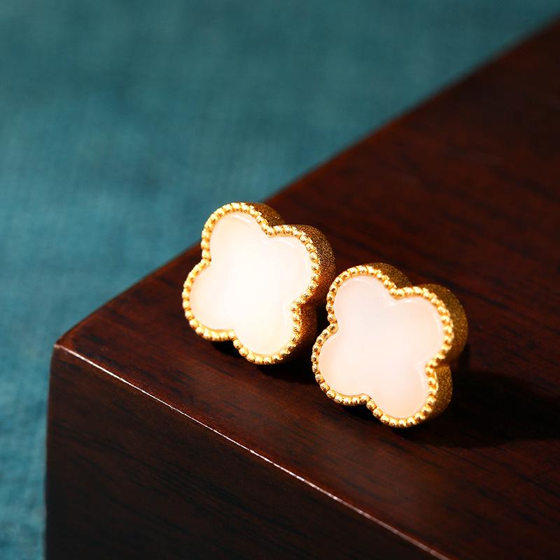 Серьги-пусеты из серебра 925 пробы в стиле Douyin с четырёхлистным клевером и нефритом - Идеальный подарок на праздник 520 для девушки