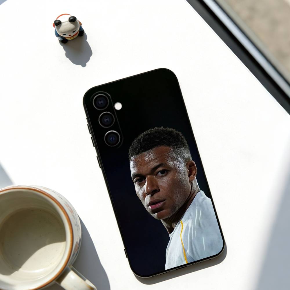 Чехол для телефона Samsung Galaxy A73, A72, A71, A70, A53, A52, A51 с изображением Килиана Мбаппе, мягкий черный.