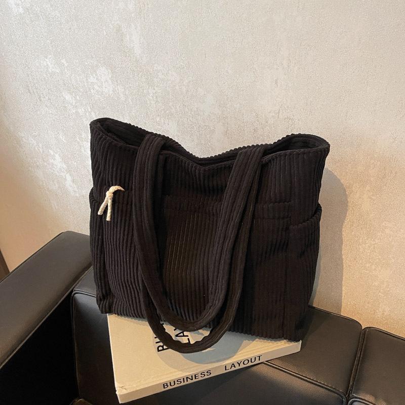 Модная бархатная сумка женская осень и зима новая сумка на плечо подмышку большая вместимость для поездок на работу и учебу сумка-тоут