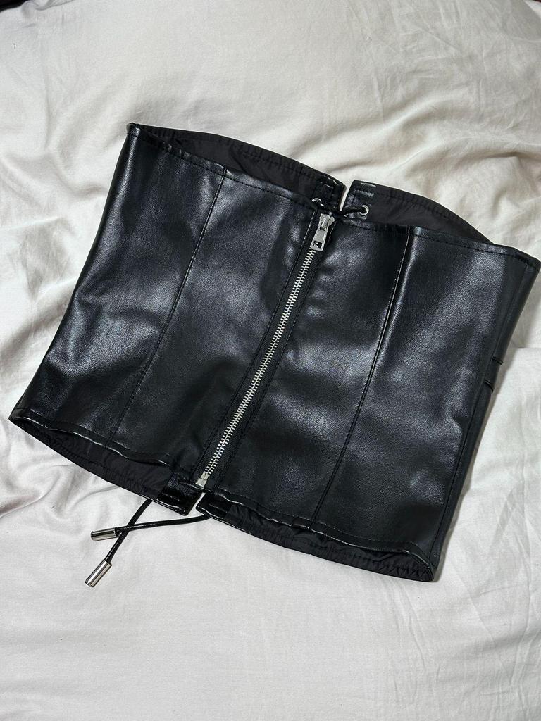 Европейский и американский ретро кроп-топ бандо на шнуровке из ПУ кожи для женщин - Сексуальный, Короткий, Облегающий, Красивая спина, Настраиваемый, Для улицы.