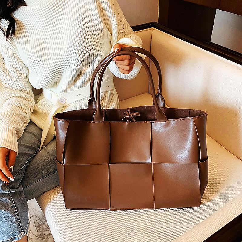 Большая вместительная мягкая сумка-тоут из ПУ для женщин, роскошная дизайнерская сумка, плетеный дизайн, сумки через плечо, женская модная сумочка