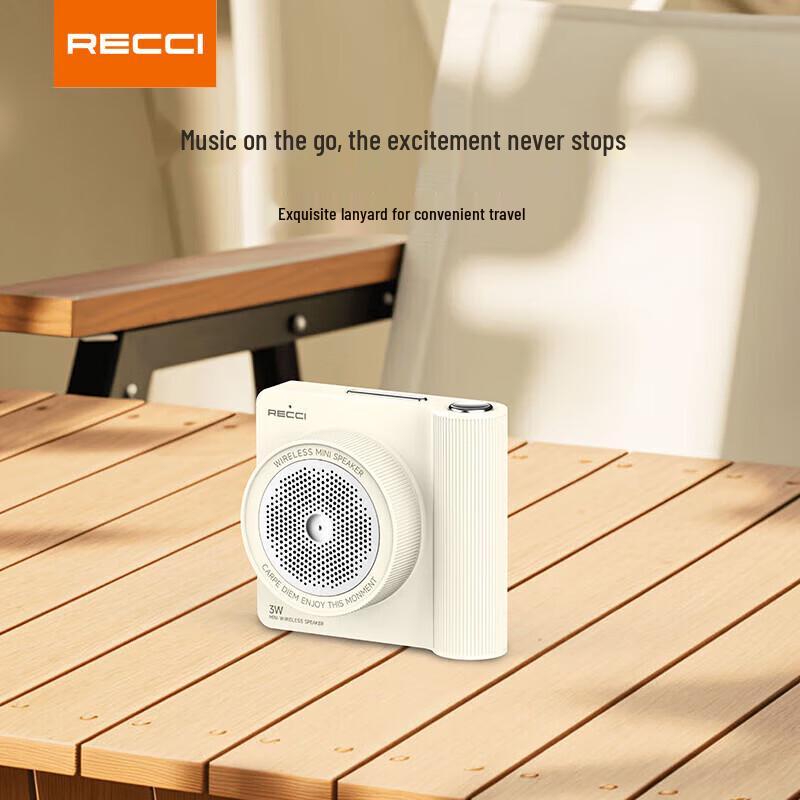 Ретро Bluetooth-колонка Recci RSK-W48, штекер CN (адаптер в комплекте)