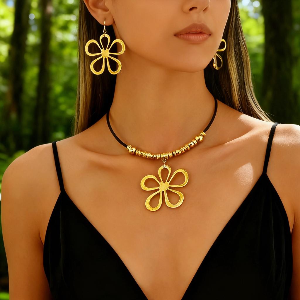 1 Set of Hot-Selling Black Rope Geometric Hollow Flower Pendant Necklace and Hollow Flower Earrings Jewelry Set