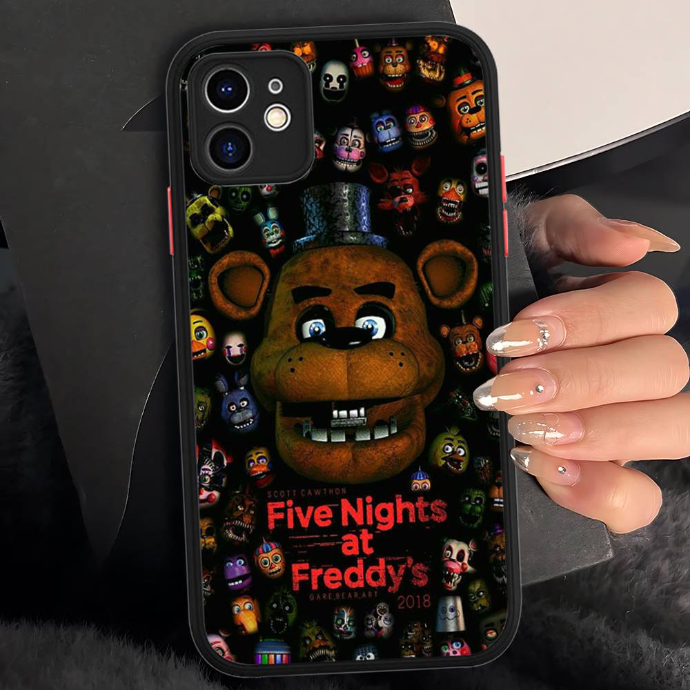 Game Five Nights At Freddys For IPhone 16 15 14 13 12 11 Pro Max X XS MAX Plus Translucent Black Phone Cover