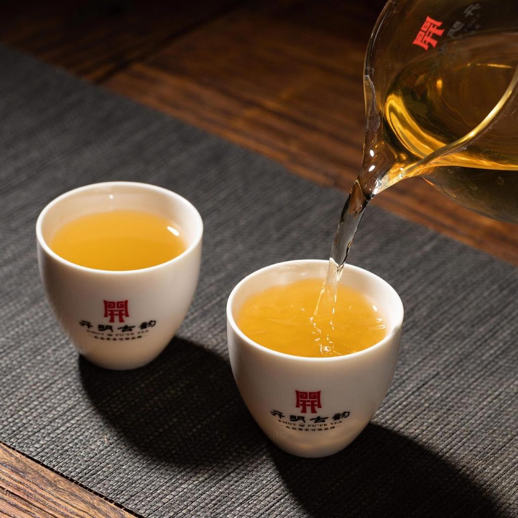 Чай пуэр Юньнань Мэнку, древнее дерево, большая снежная гора, 357 г