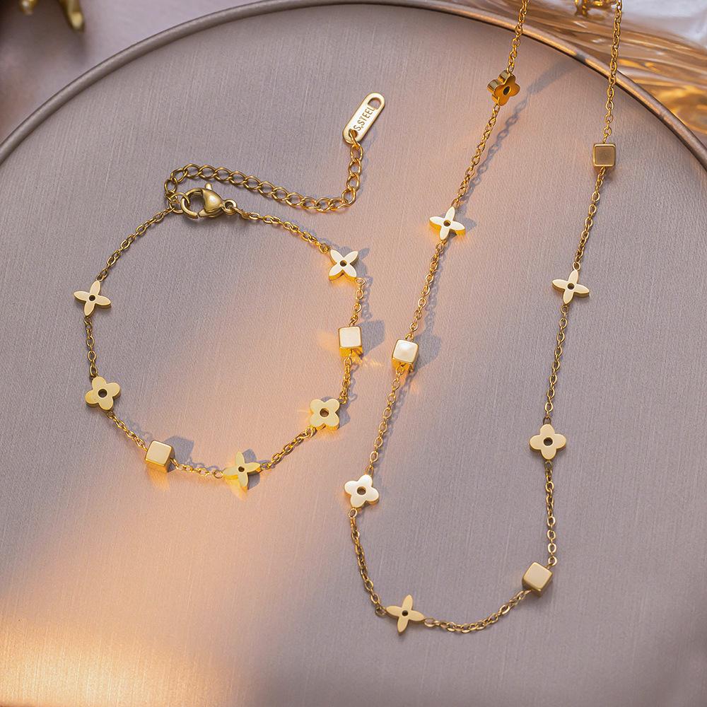 Premium Light Luxury Geometric Small Square Flower Four-leaf Clover Titanium Steel Necklace Bracelet Set
