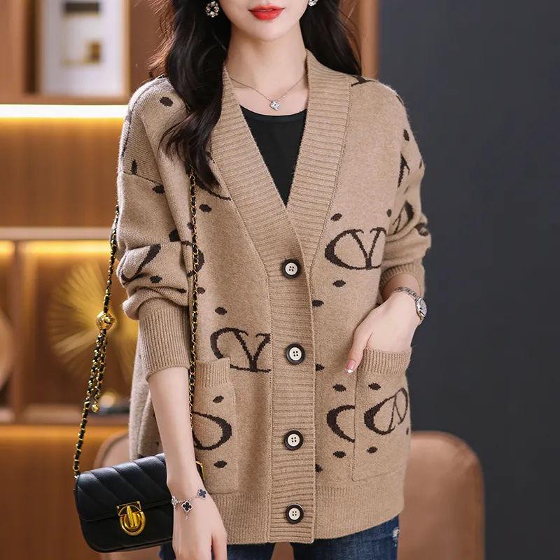 Women's Knitted Cardigan Sweater Autumn and Winter Thickened Plus Size Knitted Cardigan Loose Letter Print Knitted Jacket Outwear