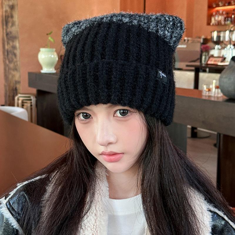 Two-tone cute cat ear knitted hat for women, autumn and winter, cold-proof, ear-protecting, face-slimming pullover beanie