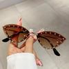 Vintage Punk Luxury Brand Designer Diamond Cat Eye Sunglasses Women Sun Glasses For Female Uv400 Trend Rimless Metal Rivet Shade