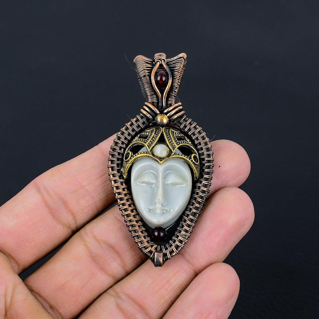 Серая резная кость с лицом и лунным камнем, драгоценный камень, обертка из чистой медной проволоки, ювелирный кулон ручной работы