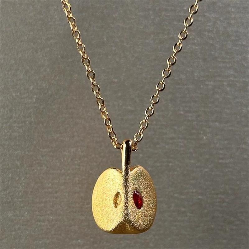 Red Zircon Apple Charm Pendant Necklaces For Women Creative Fashion New Delicate Collar Chain Jewelry Gift Party