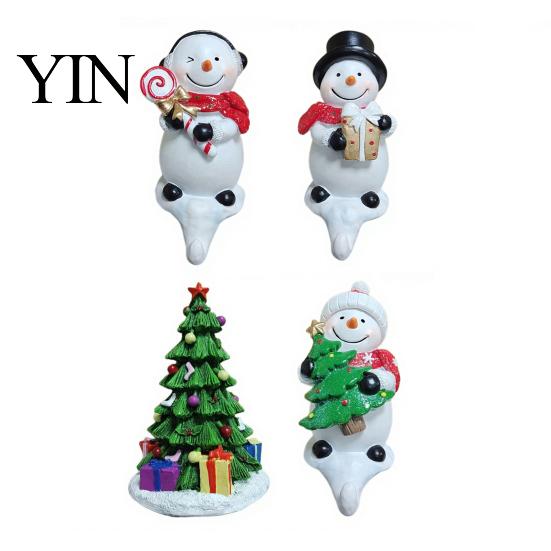 Christmas Gift Souvenirs Snowman Resin Hook Decor, Figurine Hanging for Xmas Decorative Hooks Stocking Key Holder, Desktop Ornament Fireplace