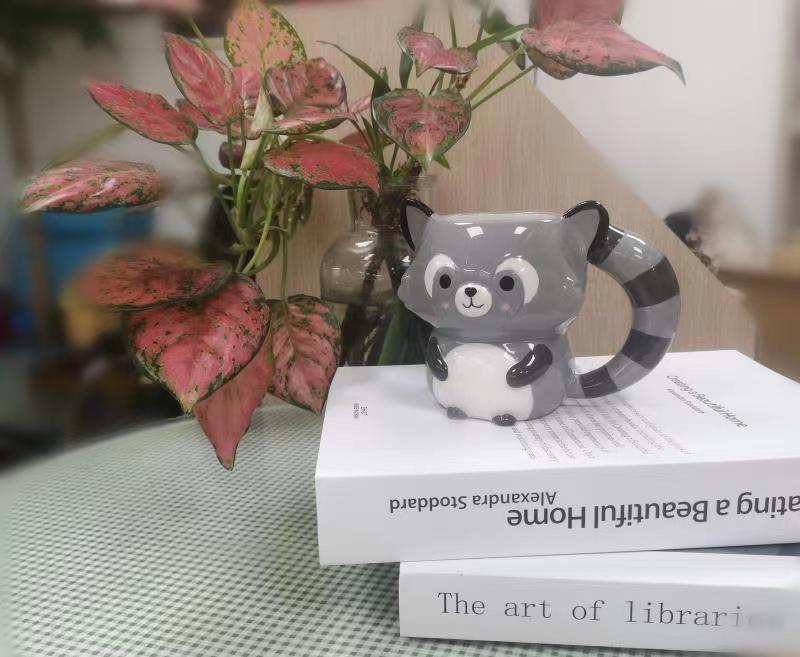 Керамическая кружка с енотом 3D - Милая кружка с выражением животного