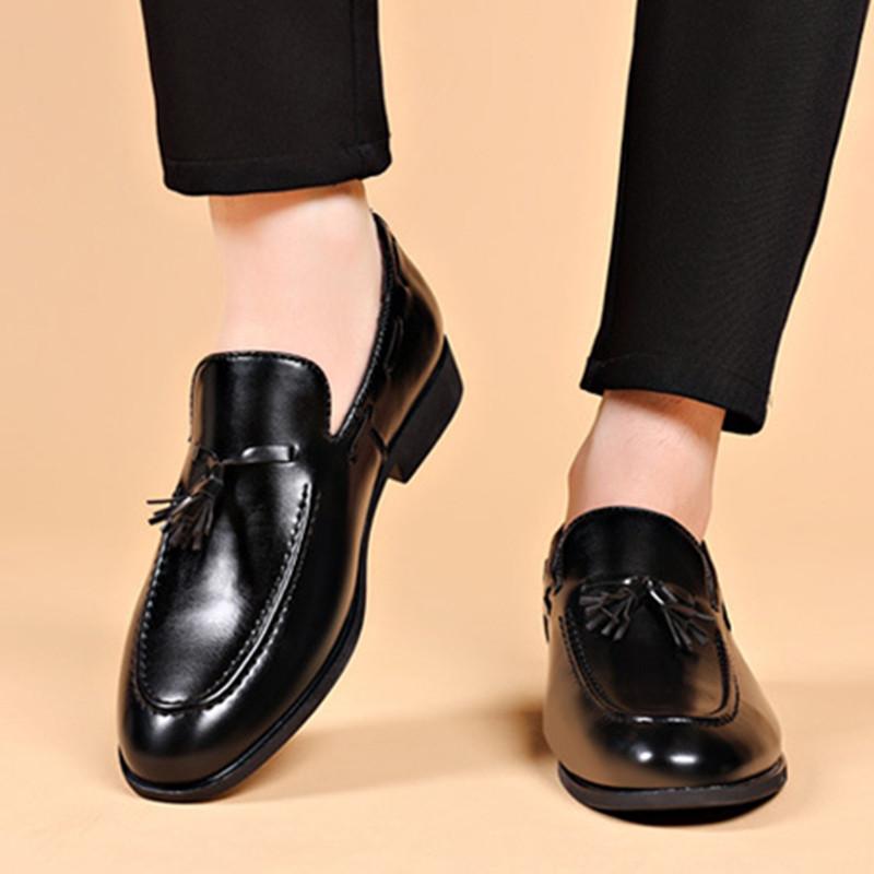 Мужская кожаная обувь слипоны Мода 2024 Толстая подошва Нескользящая и водонепроницаемая Мужская повседневная обувь Слипоны Обувь Офисные мокасины