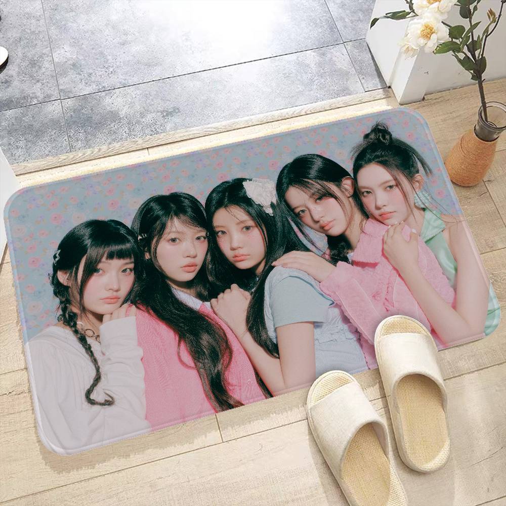 Kpop Group I-Illit Cute Girl Entrance Door Mat Nordic Style Home Doormat Bathroom-Toilet Mats Bedroom Hotel Decor Mat