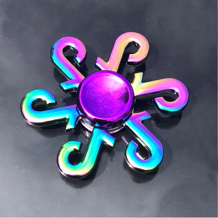 Разноцветный спиннер из цинкового сплава: Черная Технологичная Игрушка для Снятия Стресса для Студентов и Детей.