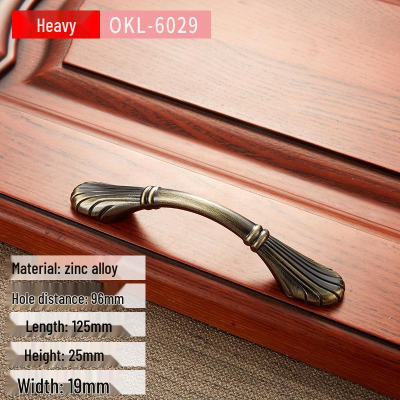 Классические европейские антикварные медные ручки для кухонных шкафов и гардеробов в зеленом и красном цвете