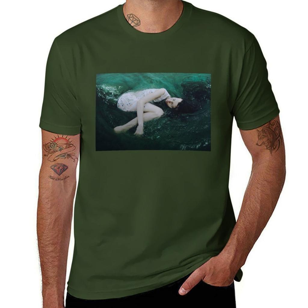 And the ocean loved her back T-Shirt summer top sweat Short sleeve tee plus size clothes mens graphic t-shirts pack