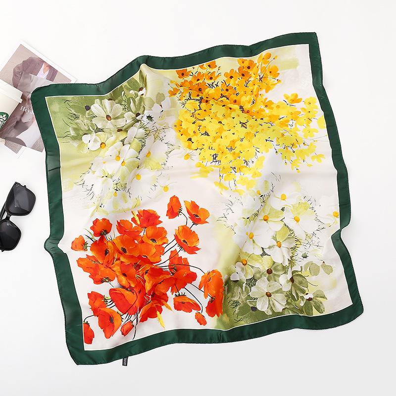 Spring/Summer New Women'S Silk Scarf 70 * 70cm Simulated Silk Twill Square Scarf Fashion Printed Large Square Scarf Professional Scarf