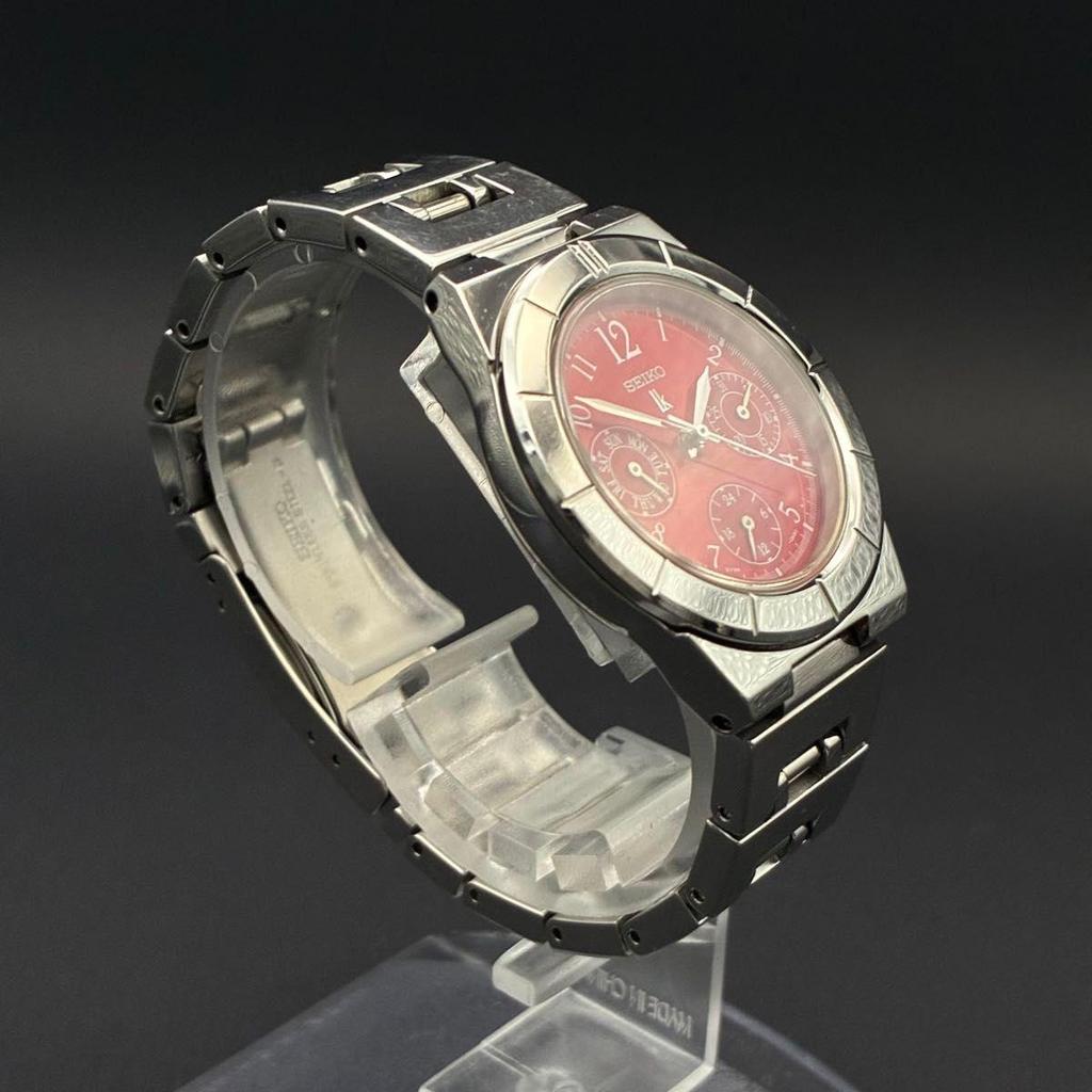 Б/У [Рабочая/Новая батарея] SEIKO LUKIA 5Y89-0B30 Наручные часы с красным циферблатом