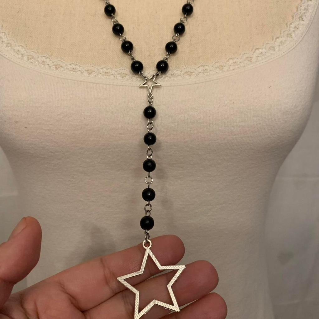 Delicate Black Bead Necklace Gothic Style Star Pendant Sweater Chain Dazzling Jewelry Versatile for Women Daily and Party Occasions