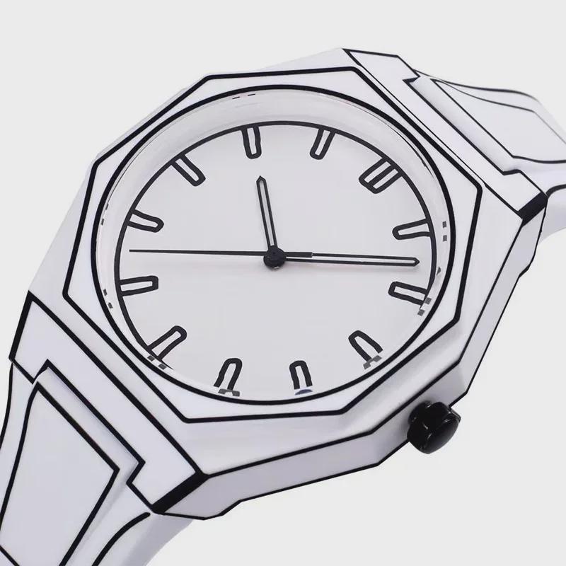 Two-Dimensional Comic Art Watches for Students