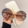 New Large Frame Circular Shape Sunglasses Luxury Women Brand Designers Sun Glasses Women'S Travel Eyewear Uv400