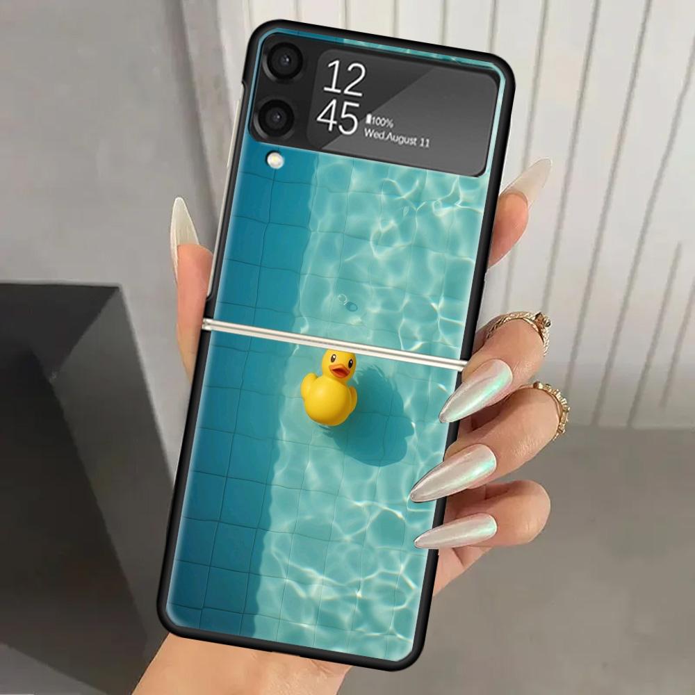 Резиновые Уточки Бассейн Жесткий PC Чехол для Телефона Для Samsung Galaxy Z Flip 7 6 5 4 3 Черный ZFlip7 ZFlip6 Flip5 Flip4 Flip3 5G Печать