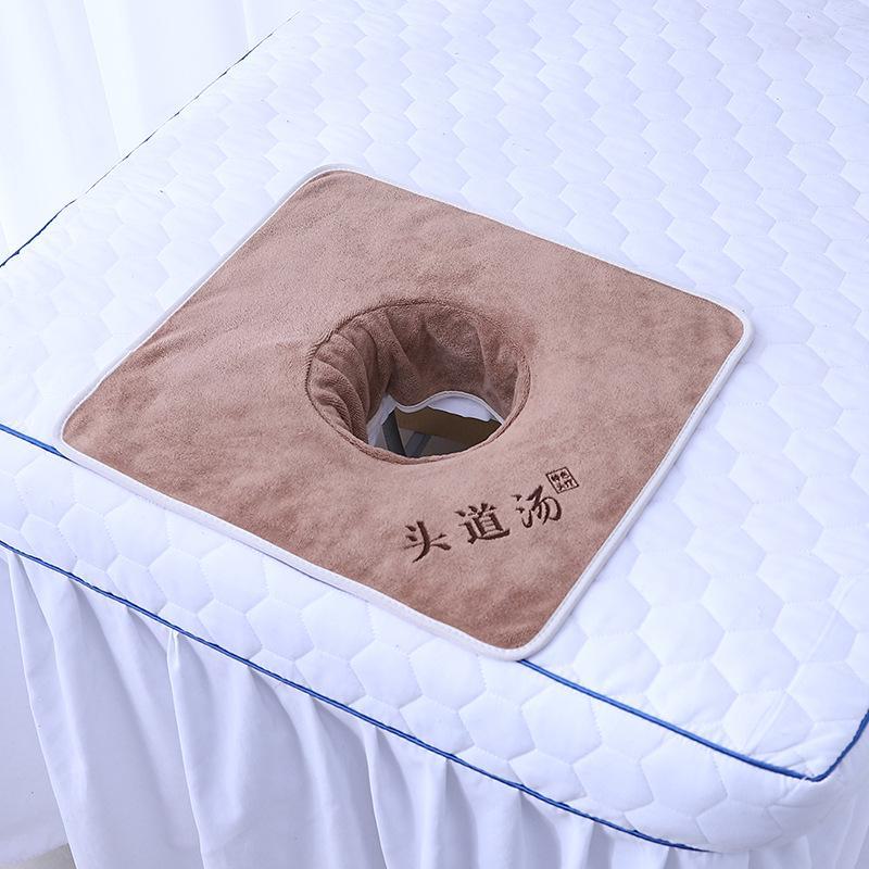 Массажное полотенце для салона красоты с отверстием для кровати