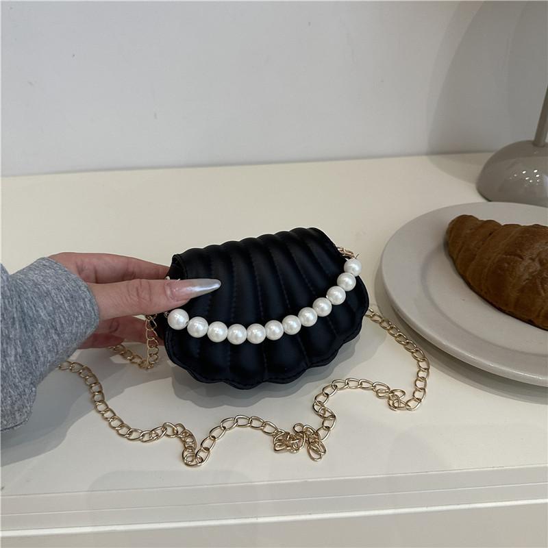 Gentle Fashion Simple Temperament Pearl Chain Shell Bag 2025 Summer New Foreign Style Shoulder Messenger Bag Korean Version of Women