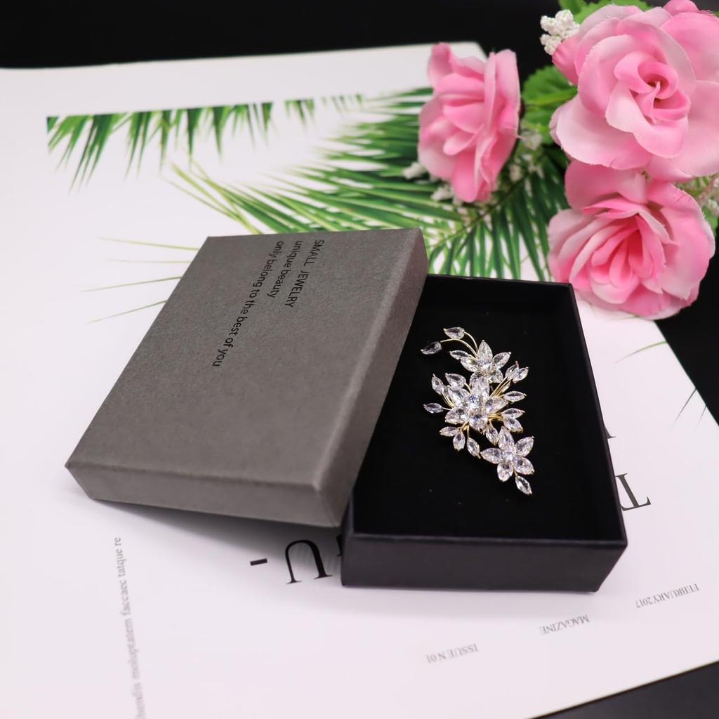Zircon Cherry Blossom Crystal Diamond Flower Chest Ornament for Entrance Ceremonial Gifts for Women Such As Comes with a Gift Case Brooch, Corsage,