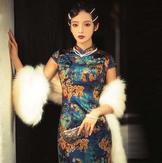 2025 Ретро китайский стиль ципао: Молодое, Длинное и Элегантное Летнее Платье