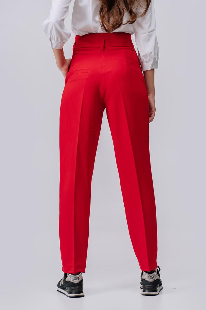 Укороченные брюки с высокой посадкой и карманами