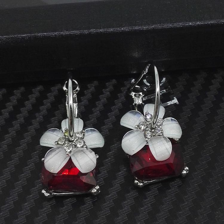 Крупные серьги в виде хрустальных цветов в корейском стиле для женщин