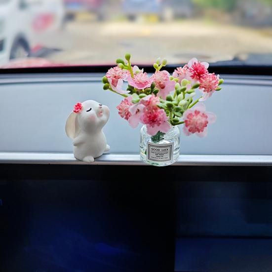Декор приборной панели автомобиля Мини Кролик с цветком в вазе для цветов Украшения для салона автомобиля Подарок для женщин и мужчин Владельцев автомобилей