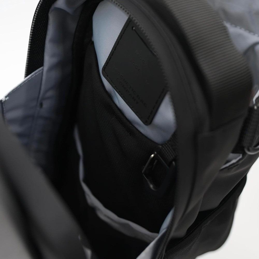 Magnetic Crossbody Sports Bag with Water Bottle Holder - Large Capacity for Men