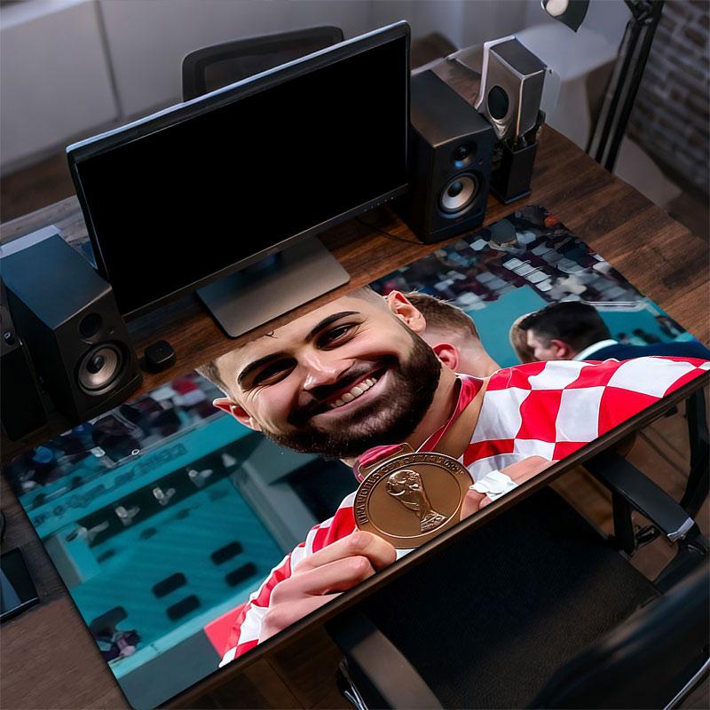 Josko Gvardiol Mouse Pad, Large Gaming Desk Mat, Non-slip XXL Mousepad for Laptop & Tablet, Mini PC Playmat with Stitched Edges