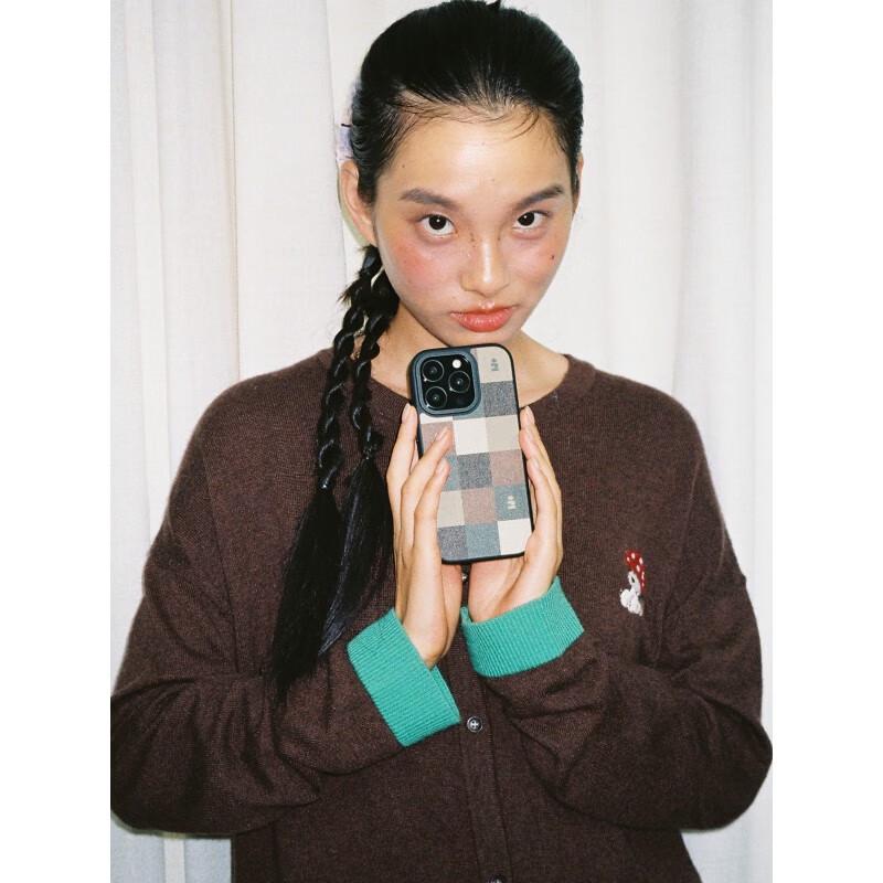 Tagi Magnetic Plaid Leather Phone Case for iPhone 17