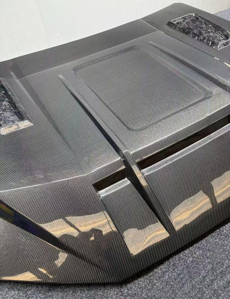 M817 Carbon Fiber Hood for Dongfeng Mengshi: High-Quality Car Engine Hood Modification