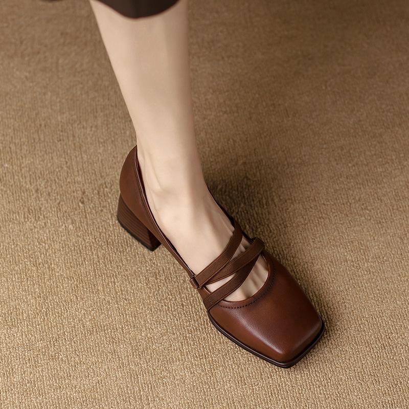 French Retro Mary Jane Shoes Women's Brown Autumn 2025 New Mid-heel Square Head Light Mouth Single Shoes