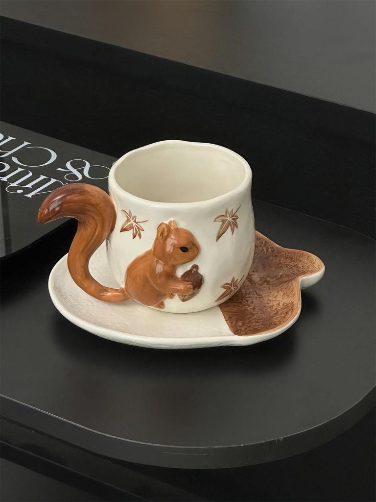 Creative 3D Squirrel Coffee Cup with Tail Handle & Acorn Saucer Set Cute Ceramic Animal Mug Novelty Gift